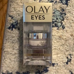 OLAY bright eyes